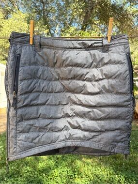 Gray Skhoop insulated skirt, large